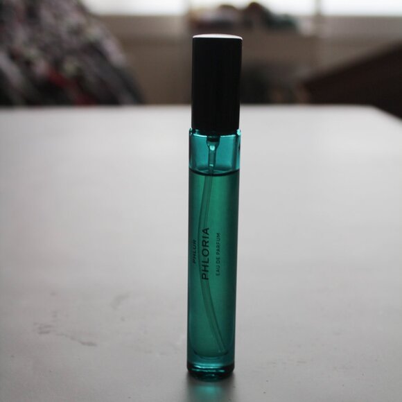 phlur phloria travel size - Picture 3 of 6